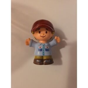 2016 FISHER PRICE LITTLE‎ PEOPLE HELPFUL HARVESTER TRACTOR DRIVER/FARMER BOY MAN